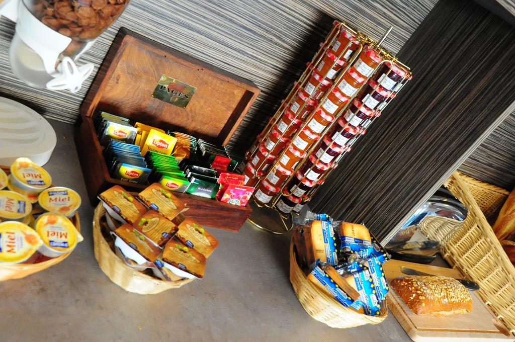Eastlodge Lyon Est Eurexpo Saint-Priest  Restauracja zdjęcie